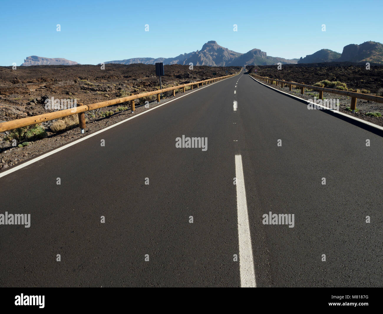 Teneriffa, Kanarische Inseln - Autobahn TF-21 in den Cañadas Berg Pico del Teide die Caldera Desert Zone Stockfoto