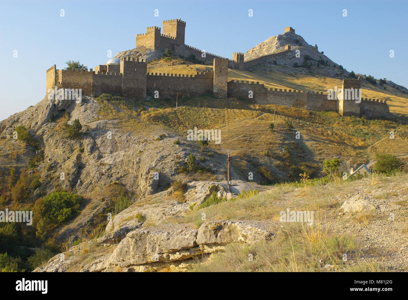 Blick auf die Genueser Festung in Perugia, Krim in einem Herbst Tag Stockfoto