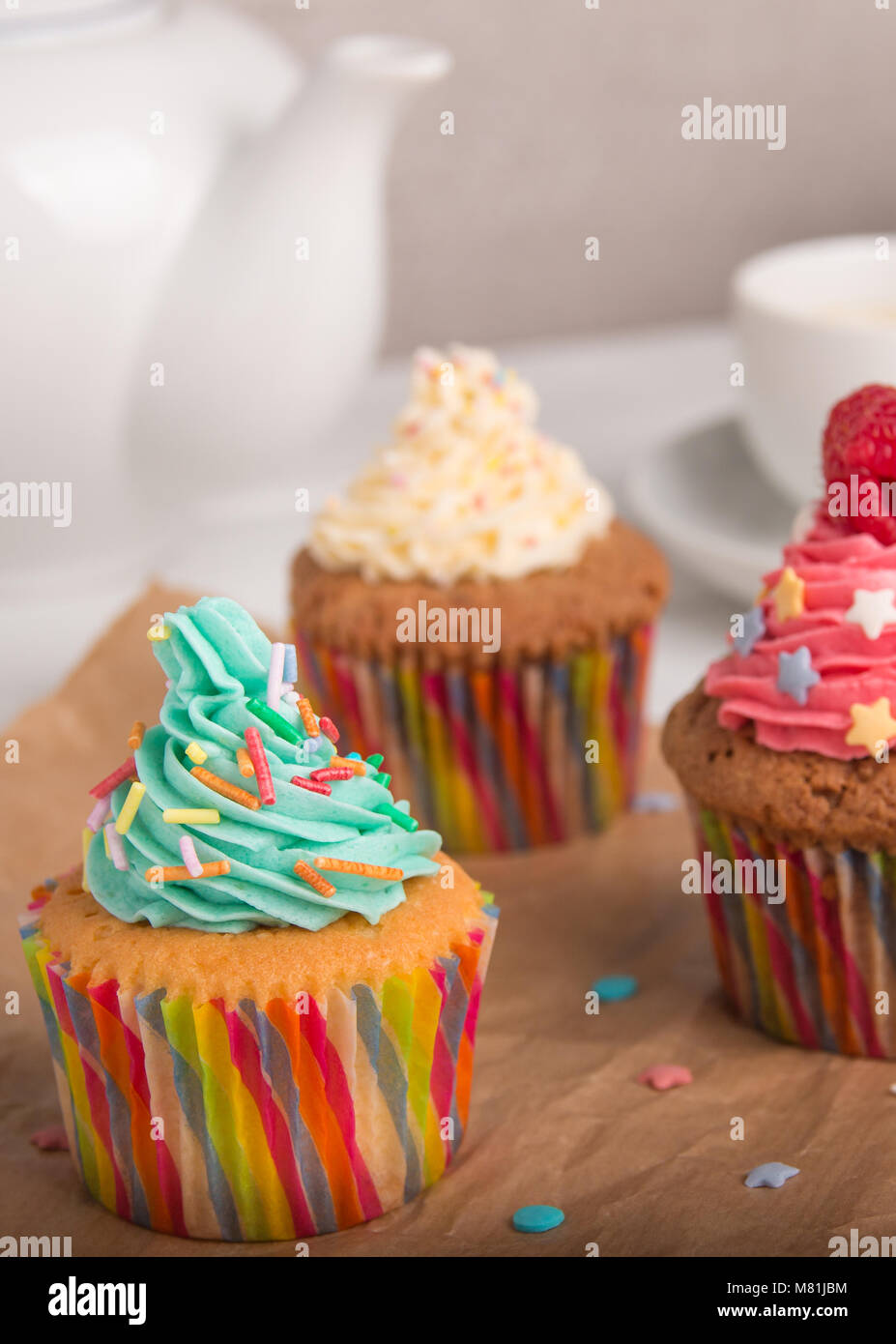 Bunter zuckerguss -Fotos und -Bildmaterial in hoher Auflösung – Alamy