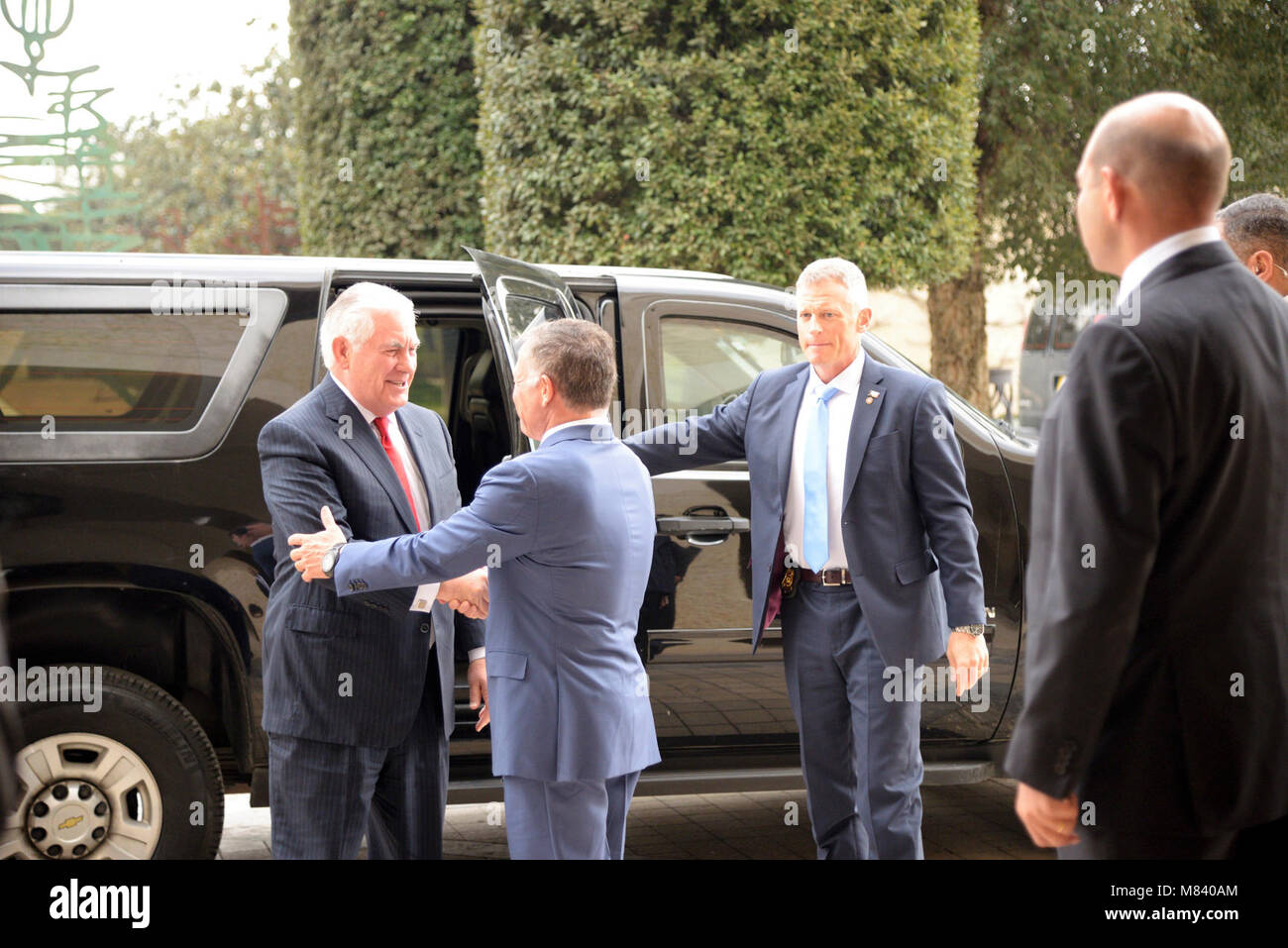 Sekretär Tillerson wird vom König Abdullah II. von Jordanien in Amman begrüßt Stockfoto