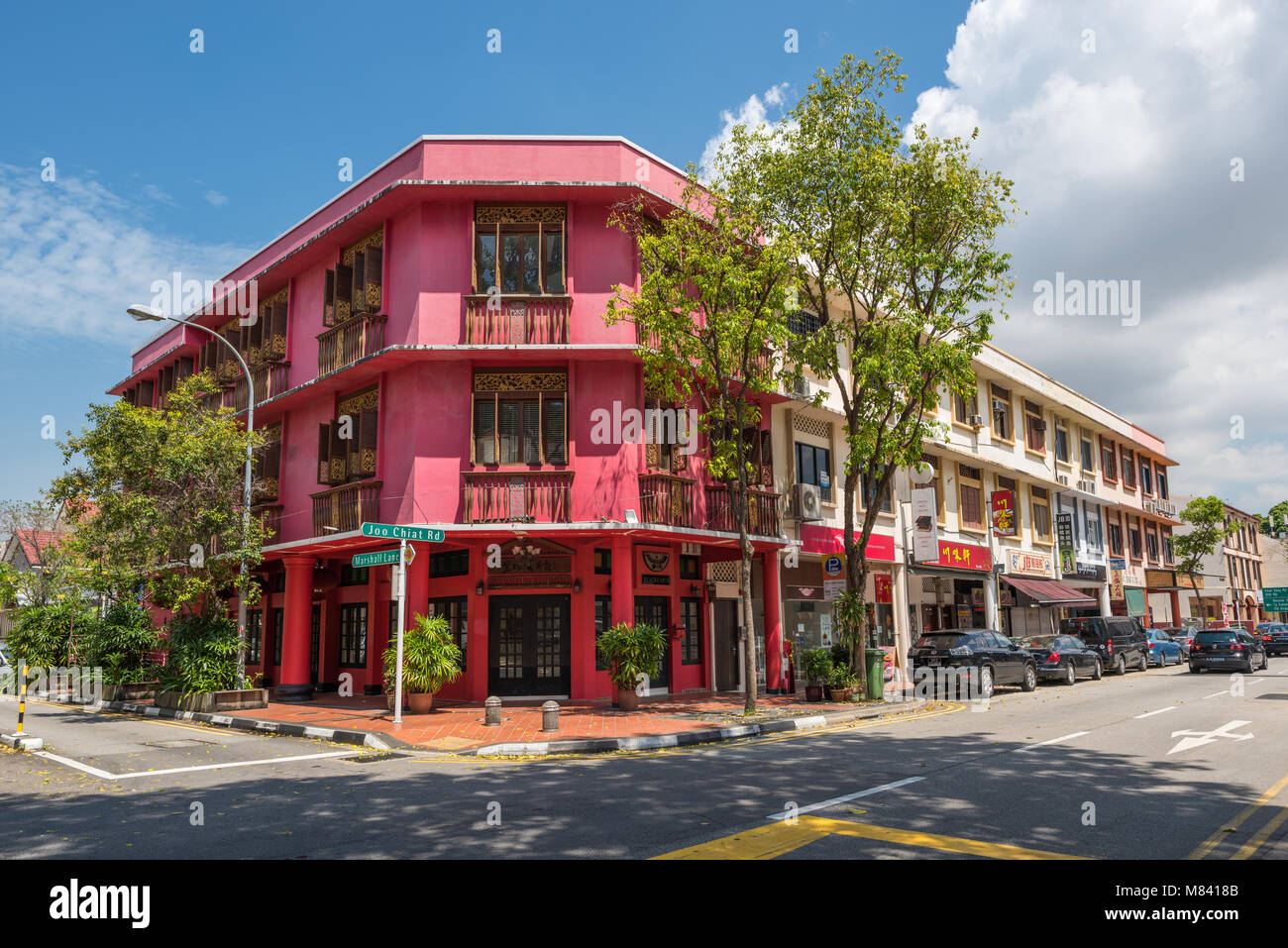 Der Kiosk an der Ecke Haus entlang Joo Chiat Road Stockfoto