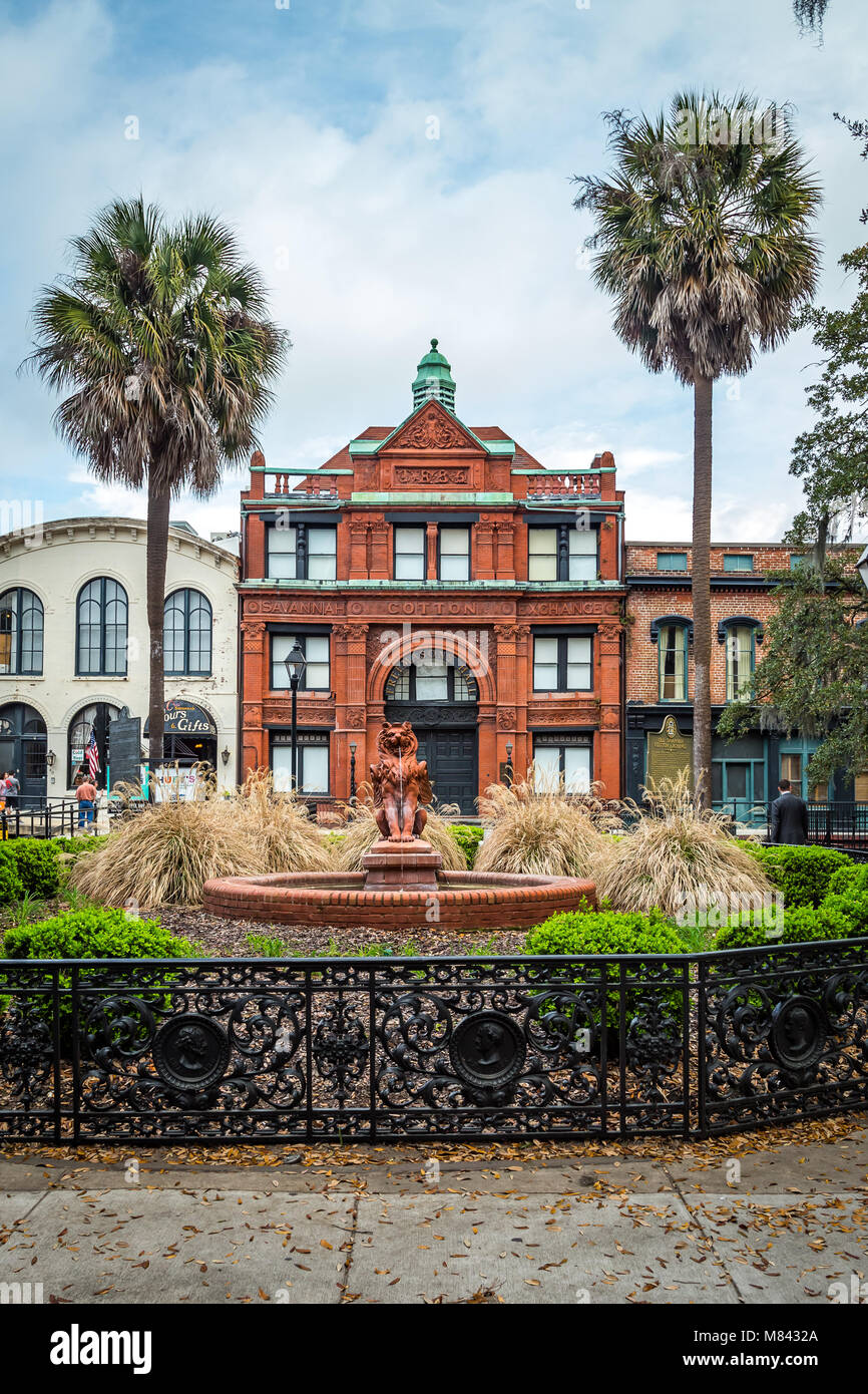 SAVANNAH, Georgia - 1. MÄRZ 2018: Savannah Cotton Exchange ist eine Erinnerung an die Baumwolle Einfluss auf die Savanne. Im Jahre 1886 vom Architekten William G. Pres gebaut Stockfoto