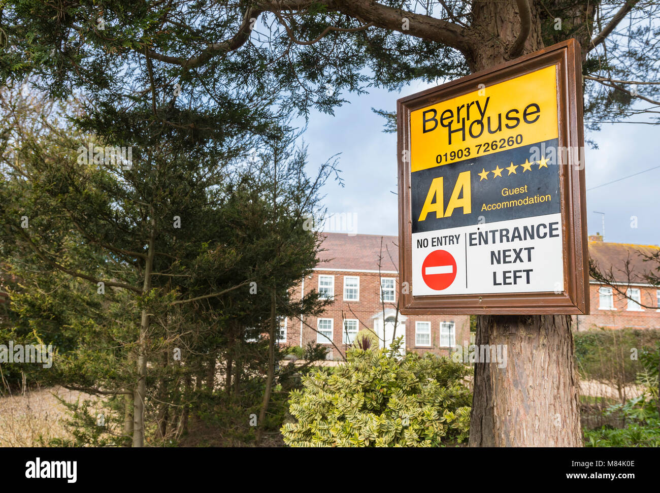 Berry House Bed and Breakfast Luxus AA 5 Sterne Gästehaus Hotel Schild in Littlehampton, West Sussex, England, Großbritannien. Stockfoto