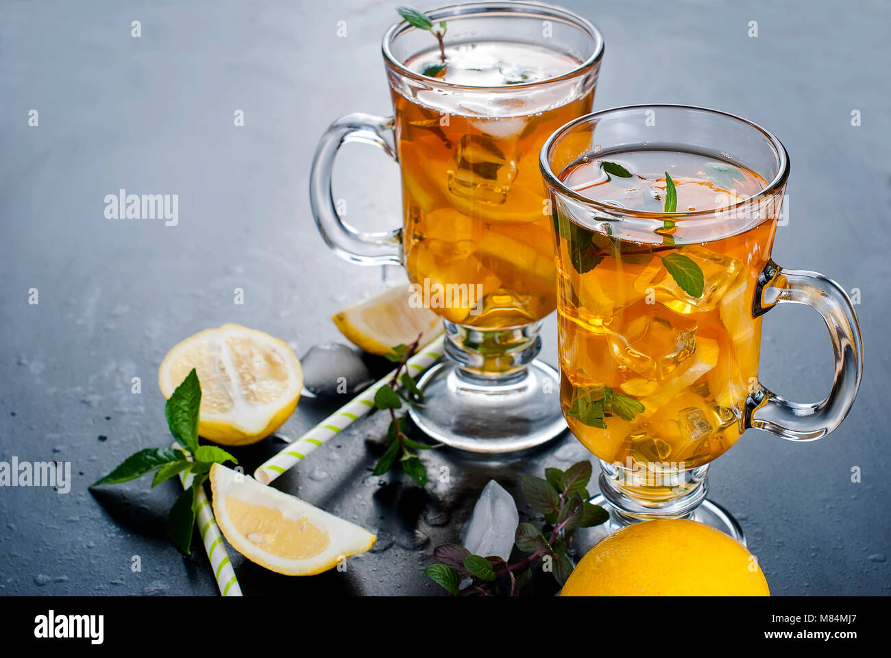 Schwarzer Eistee Stockfotos und -bilder Kaufen - Alamy