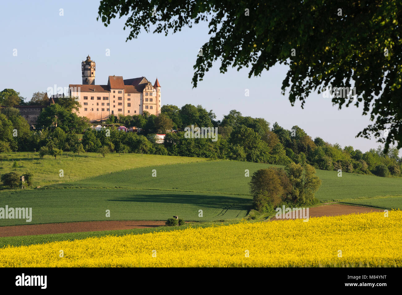 Schloss ronneburg Fotos und Bildmaterial in hoher Auflösung Alamy