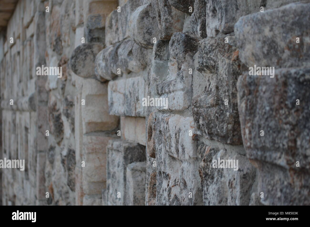Maya Schnitzereien an der Großen Pyramide in Uxmal, Mexiko Stockfoto