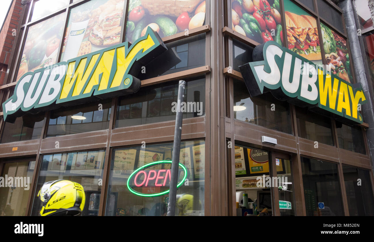 Nahaufnahme der signage auf ein Subway sandwich fast food in London, Großbritannien Stockfoto
