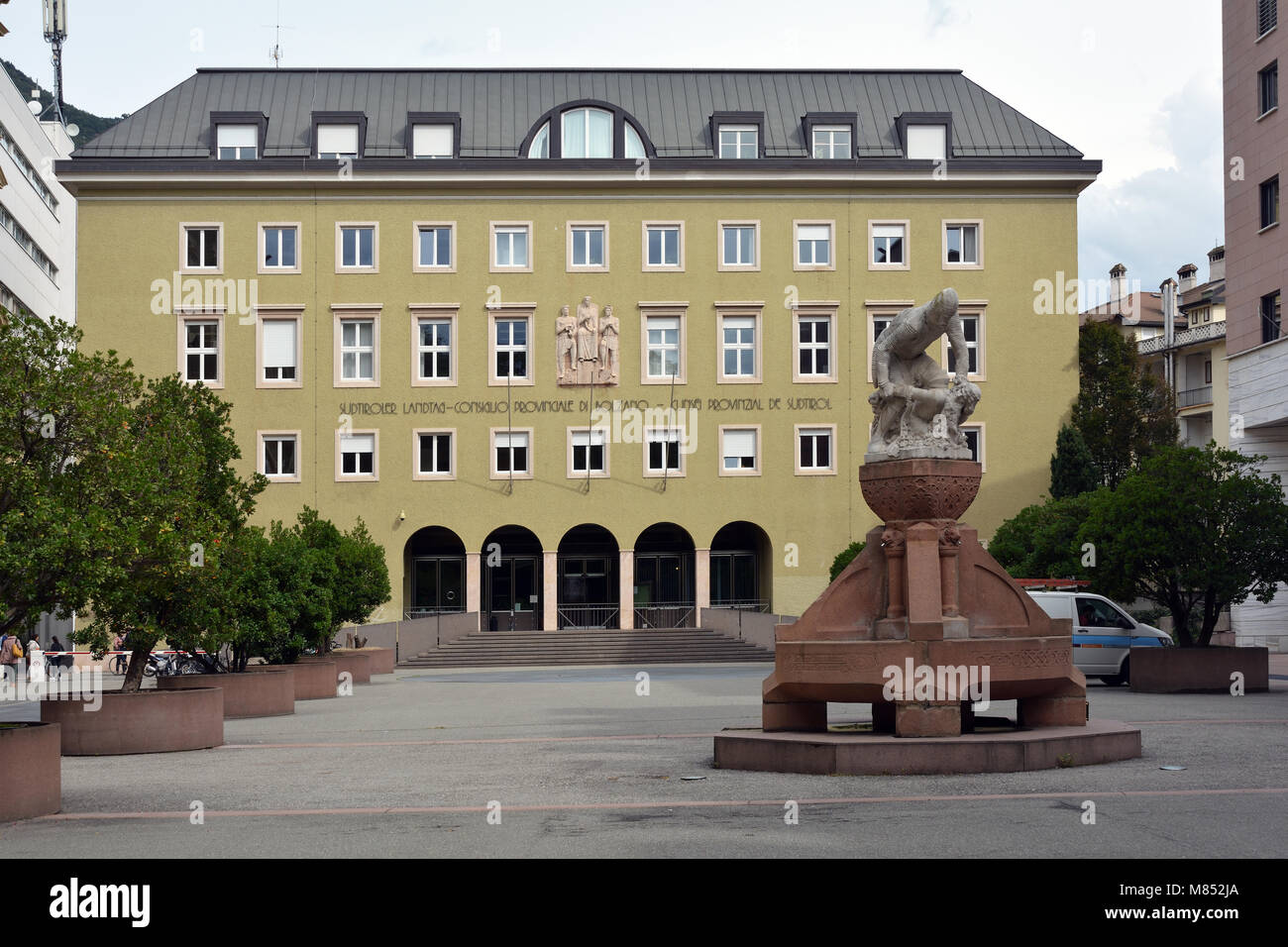 Parlament Gebäude der unabhängigen Provinz Südtirol in Bozen - Italien. Stockfoto
