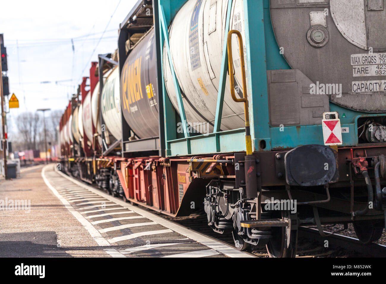 Fürth/Deutschland - 11. MÄRZ 2018: eine Europäische Frachtenbörse Zug Bahnhof Fürth in Deutschland Stockfoto