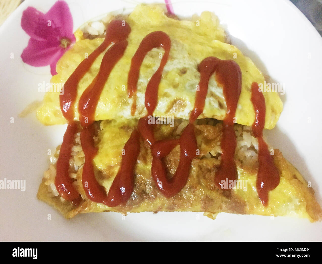 Ei Kuchen Abdeckung gebratener Reis Stockfoto