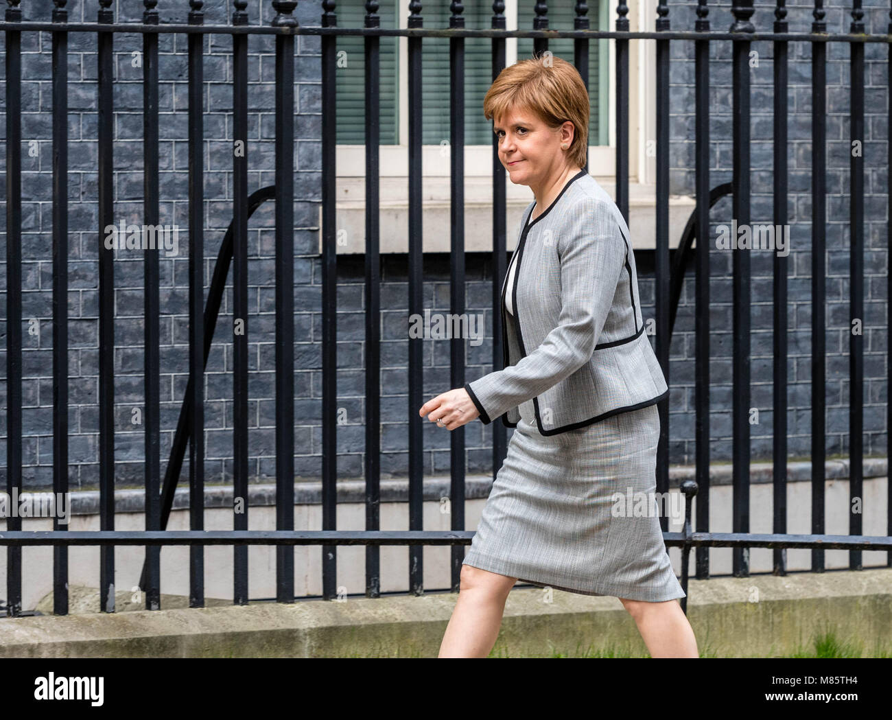 London, 14. März 2018, Nicola Sturgeon schottischen Ersten Minister, kommt in der Downing Street für ein Knirschen Breit treffen mit dem Premierminister Theresa kann auf Brexit Umsetzung Gesetze Credit: Ian Davidson/Alamy leben Nachrichten Stockfoto