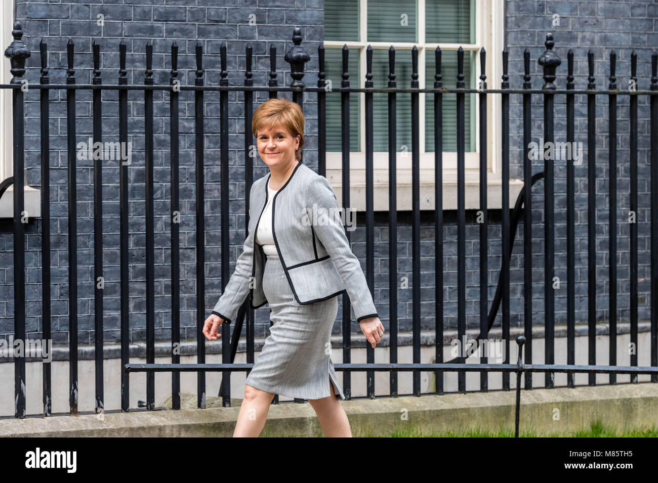 London, 14. März 2018, Nicola Sturgeon schottischen Ersten Minister, kommt in der Downing Street für ein Knirschen Breit treffen mit dem Premierminister Theresa kann auf Brexit Umsetzung Gesetze Credit: Ian Davidson/Alamy leben Nachrichten Stockfoto