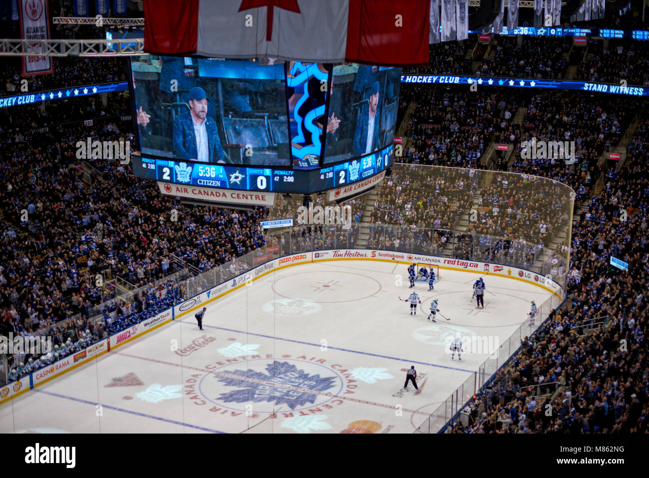 Toronto, Ontario, Kanada. 14. März 2018. Michael J Fox besucht die NHL Übereinstimmung zwischen den Toronto Maple Leafs und Dallas Stars. Blätter gewann 6:5. Quelle: Igor Ilyutkin/Alamy leben Nachrichten Stockfoto