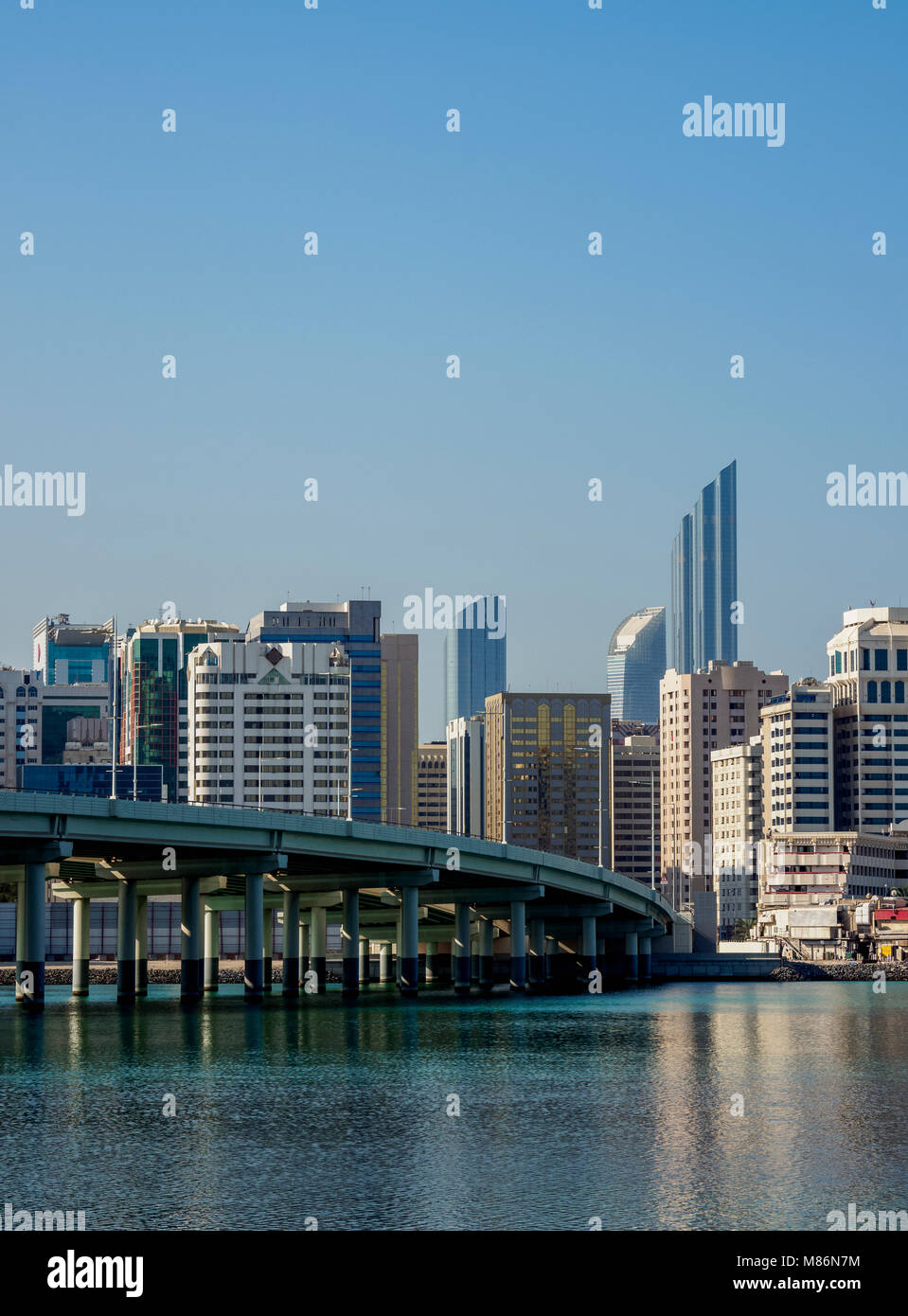 Blick auf das Stadtzentrum von Al Maryah Island, Abu Dhabi, Vereinigte Arabische Emirate Stockfoto