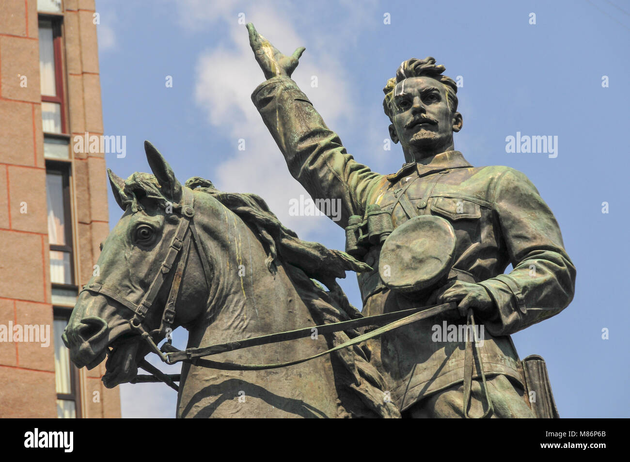 Denkmal für Nikolaj Shchors in Kiew, Ukraine. Er war Befehlshaber der Roten Armee, Mitglied der Russischen Kommunistischen Partei, bekannt für seine persönlichen Mut du Stockfoto