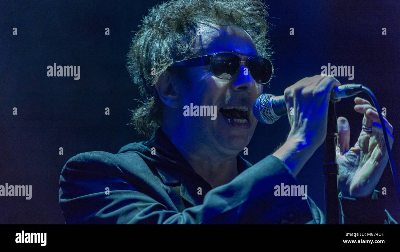 Echo & Bunnymen Spielen auf der Hauptbühne am siegreichen Festival 2016, Fareham, Hampshire Stockfoto