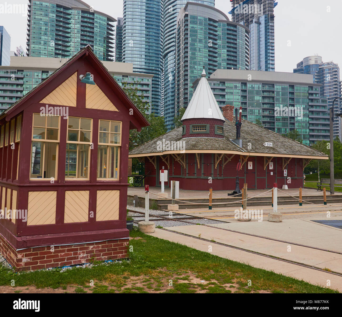 Don Street Station und Stellwerk, Toronto Railway Museum, John Street Roundhouse, Toronto, Ontario, Kanada. Stockfoto