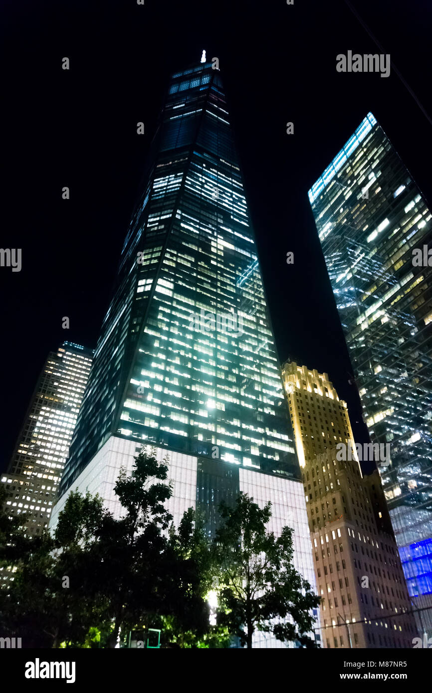 World Trade Center bei Nacht Stockfoto