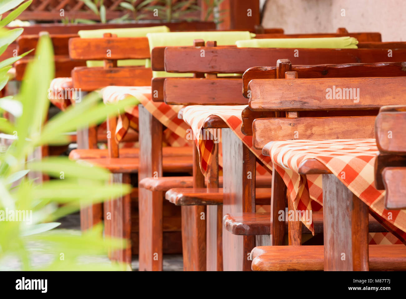 Restaurant im Freien im Frühling, Ungarn Stockfoto
