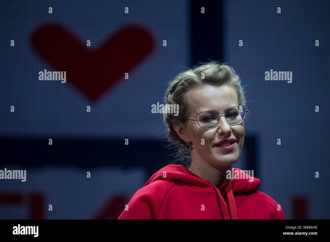 Moskau, Russland. 15. März, 2018. Russische TV-Journalistin und Präsidentschaftskandidat Ksenia Sobchak bei einem Treffen mit ihren Anhängern in Moskau, Russland Credit: Nikolay Winokurow/Alamy leben Nachrichten Stockfoto