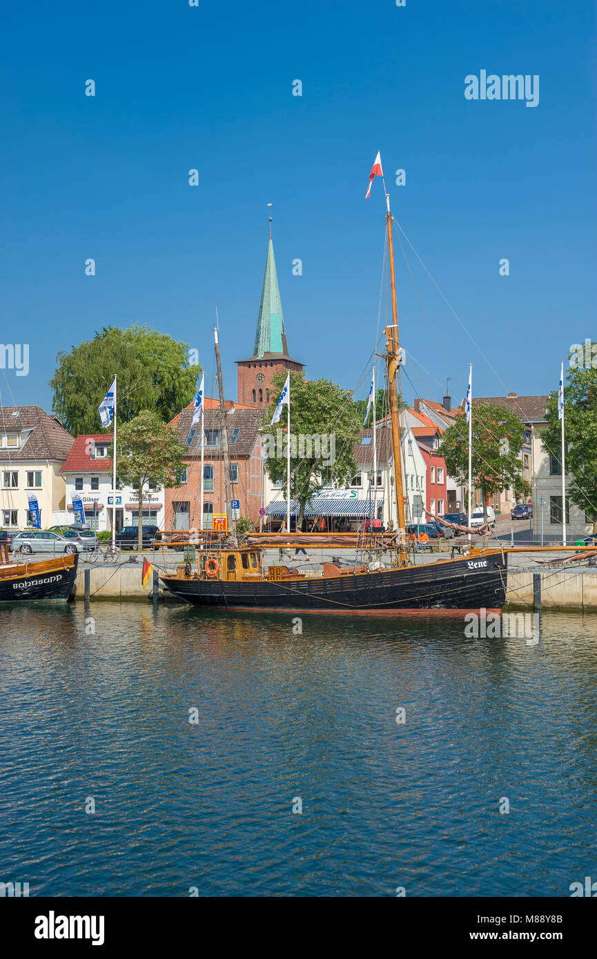 Harbour townscape neustadt holstein Fotos und Bildmaterial in hoher