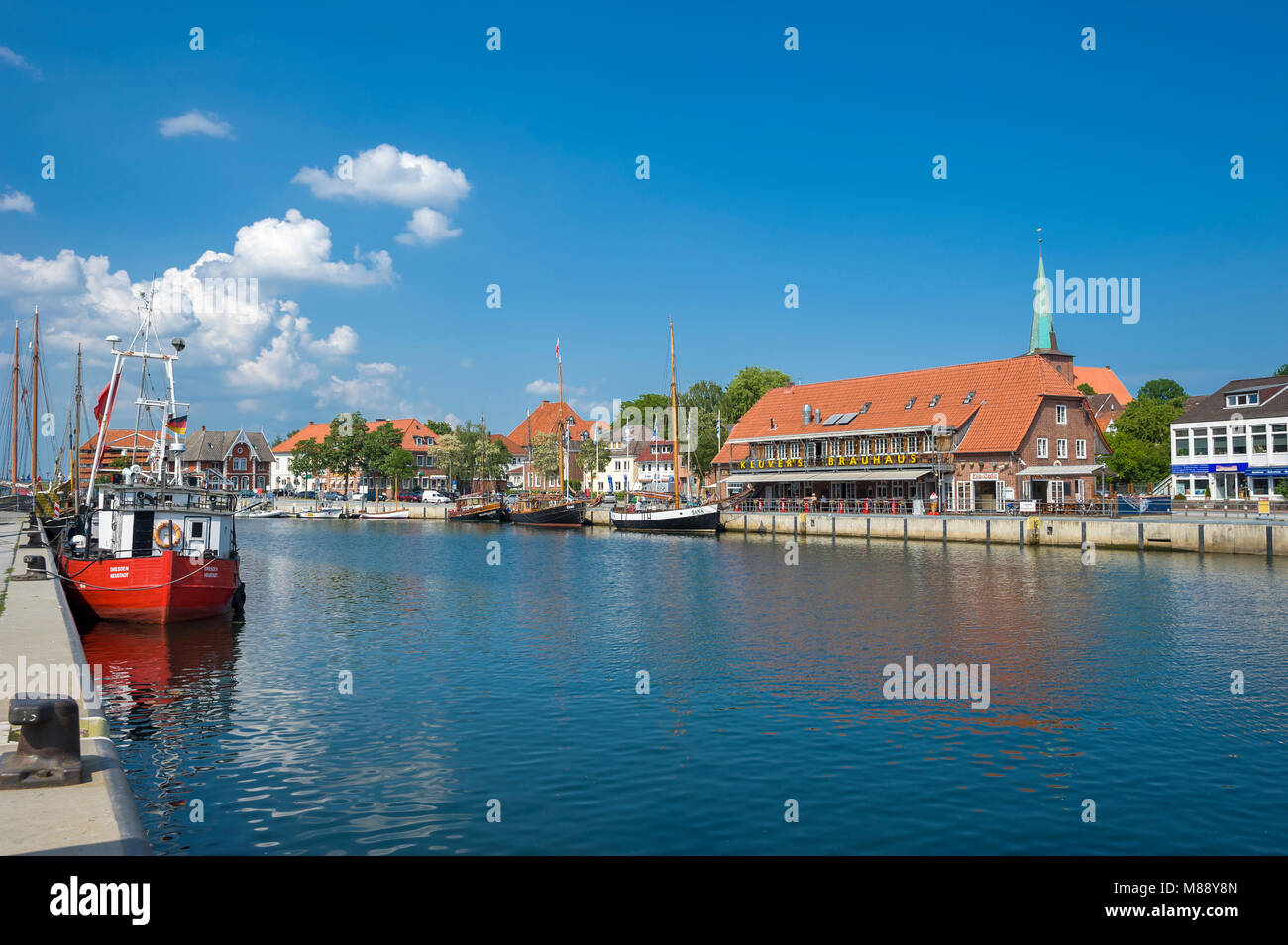 Harbour townscape neustadt holstein Fotos und Bildmaterial in hoher