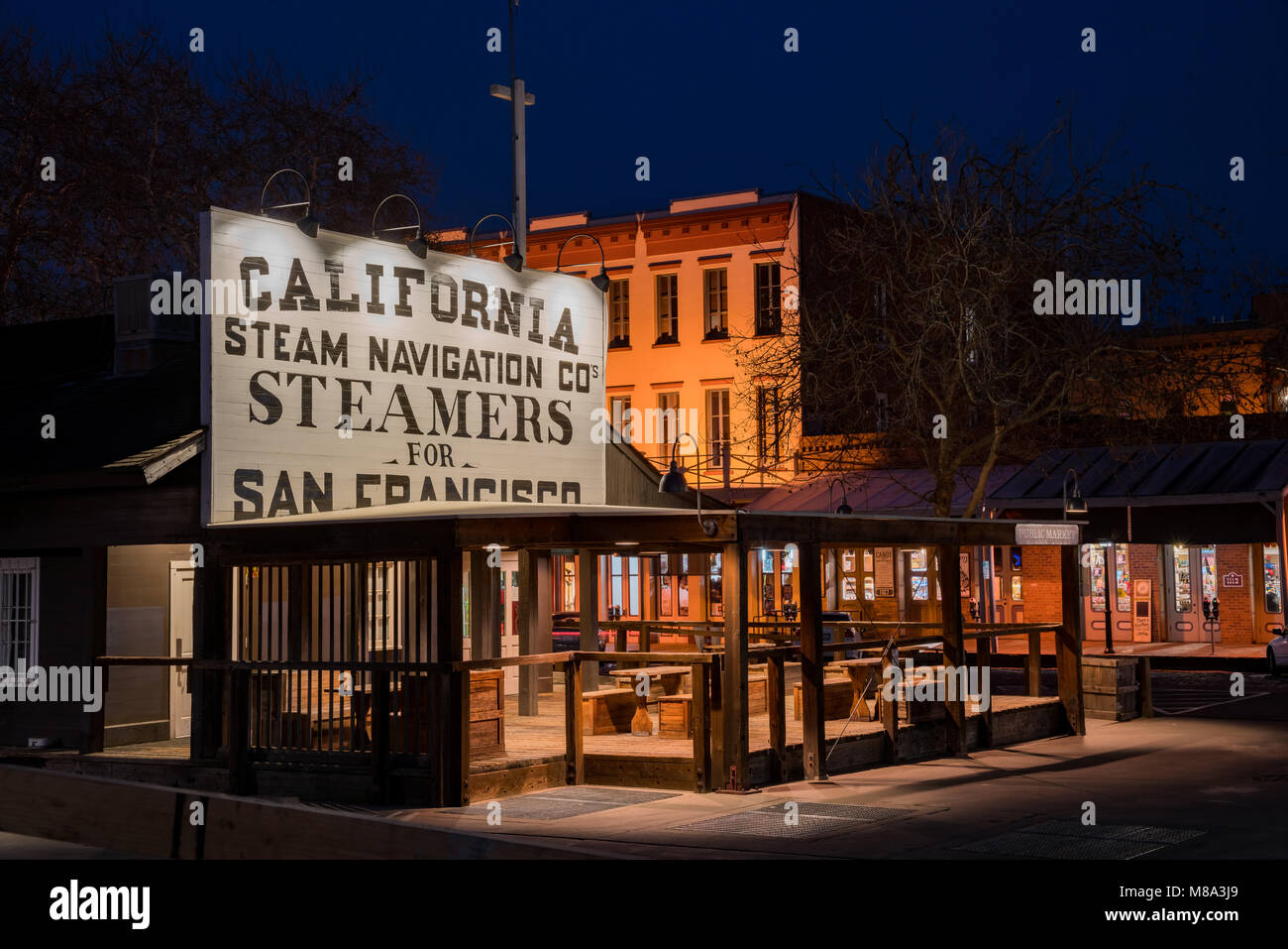 Sacramento, FEB 20: Nacht Blick auf die berühmte Altstadt von Sacramento Historic District am 20.Februar, 2018 in Sacramento, Kalifornien Stockfoto
