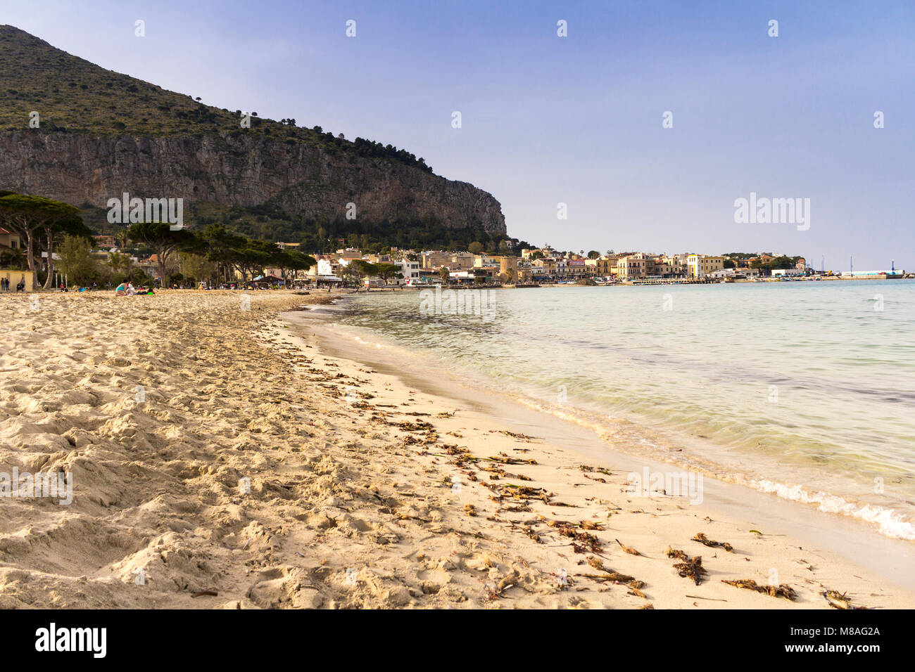 Eine Innenansicht der Strand von Mondello. Palermo, Sizilien. Italien Stockfoto