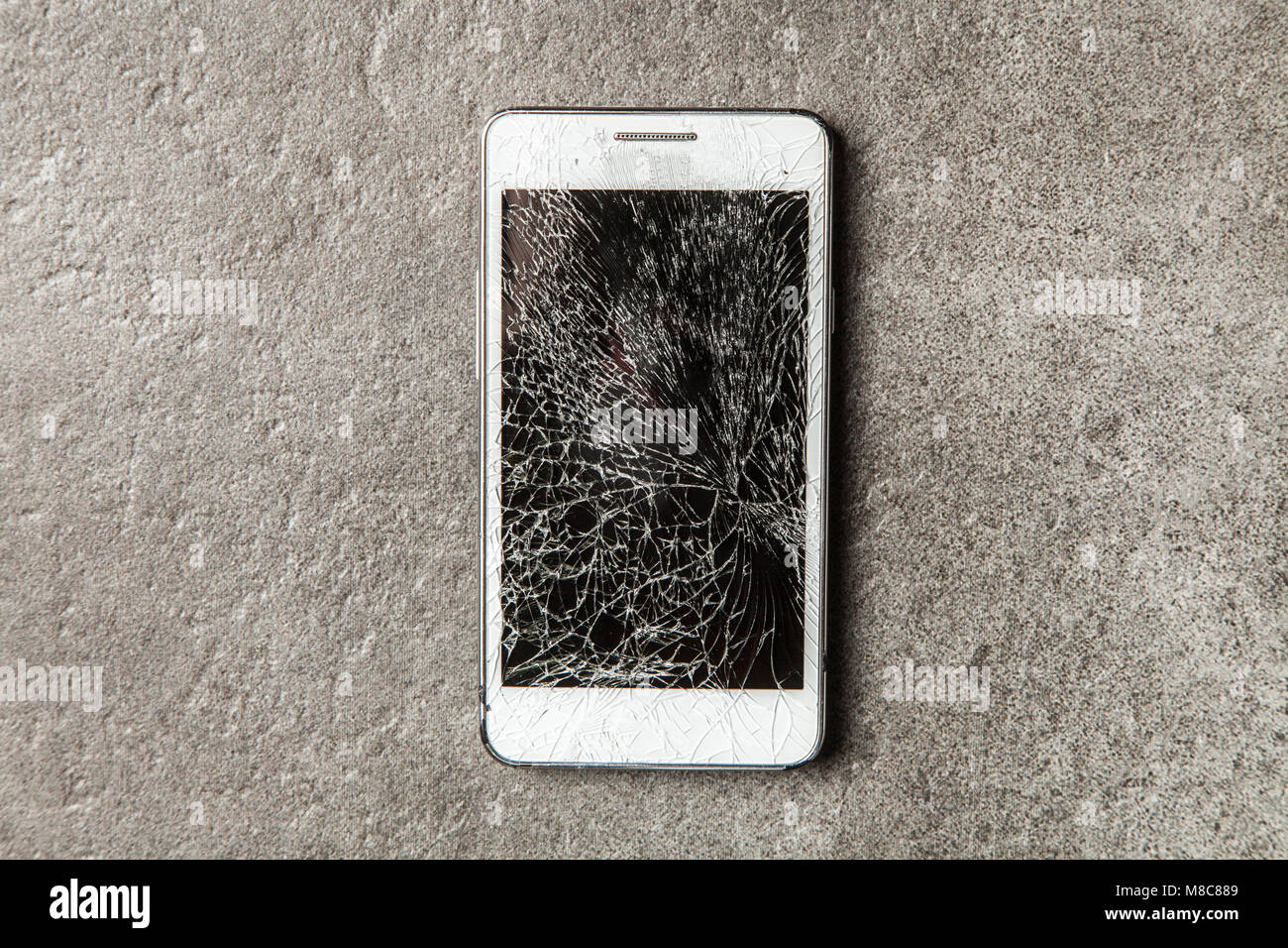 Smartphone mit gebrochenen Bildschirm Stockfoto