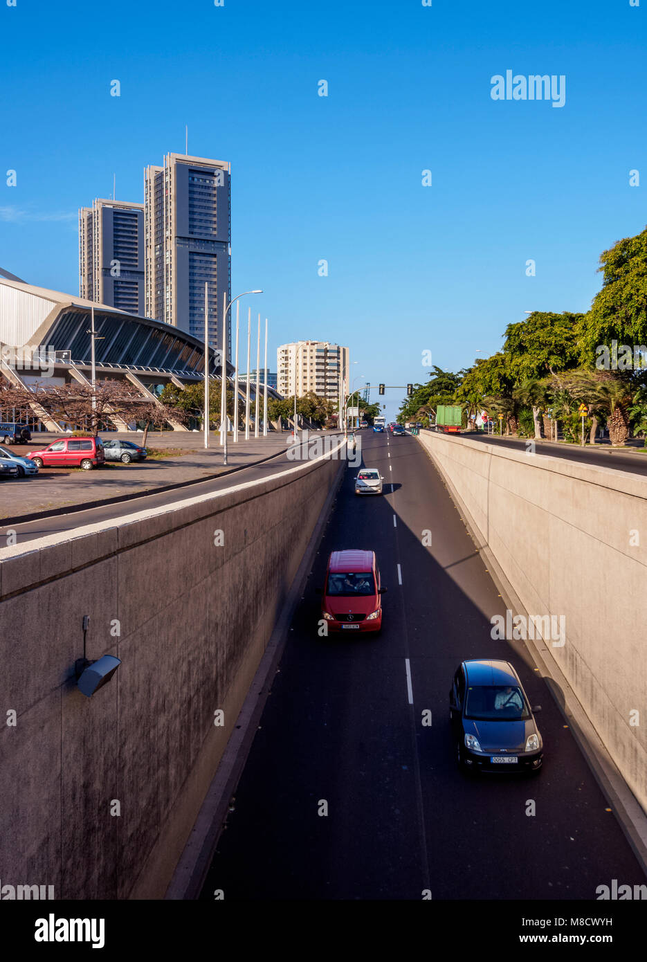 Markthalle und Torres de Santa Cruz, Santa Cruz de Tenerife, Teneriffa, Kanarische Inseln, Spanien Stockfoto