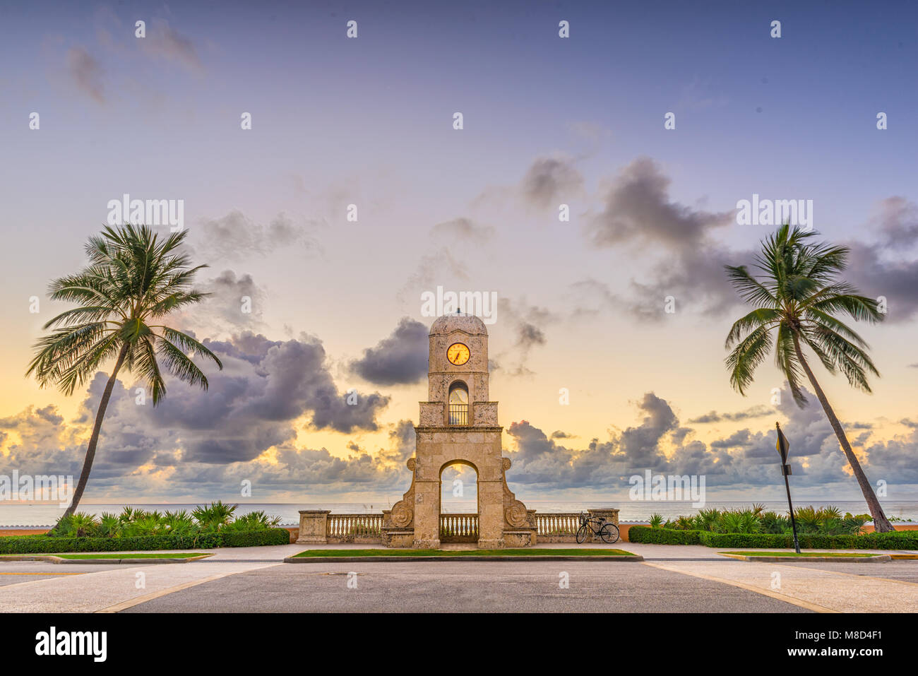 West Palm Beach, Florida, USA am Strand Clock Tower. Stockfoto