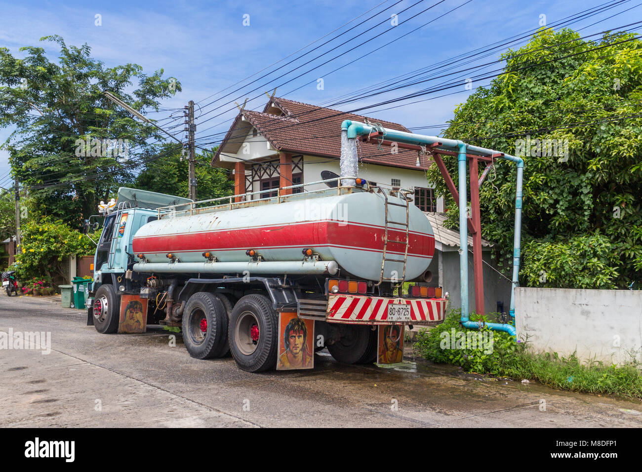 Wasser Lkw gefüllt mit Wasser, Phuket, Thailand Stockfoto