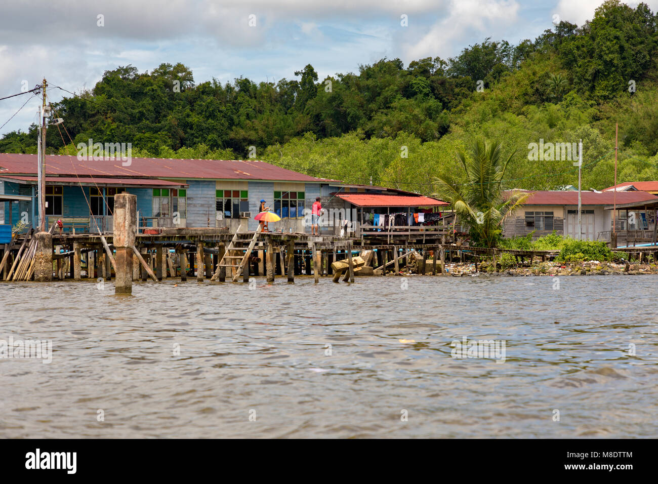 Brunei Darussalam Bandar Seri BegawanWater Taxis auf der Brunei River, in und um Kampong Ayer, Wasser Dorf. Stockfoto