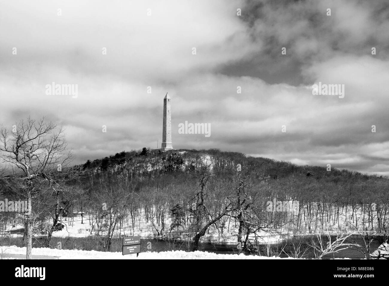 High Point Denkmal, Montague, New-Jersey kennzeichnet die höchste Erhebung in New Jersey auf 1.803 Fuß über dem Meeresspiegel. Stockfoto