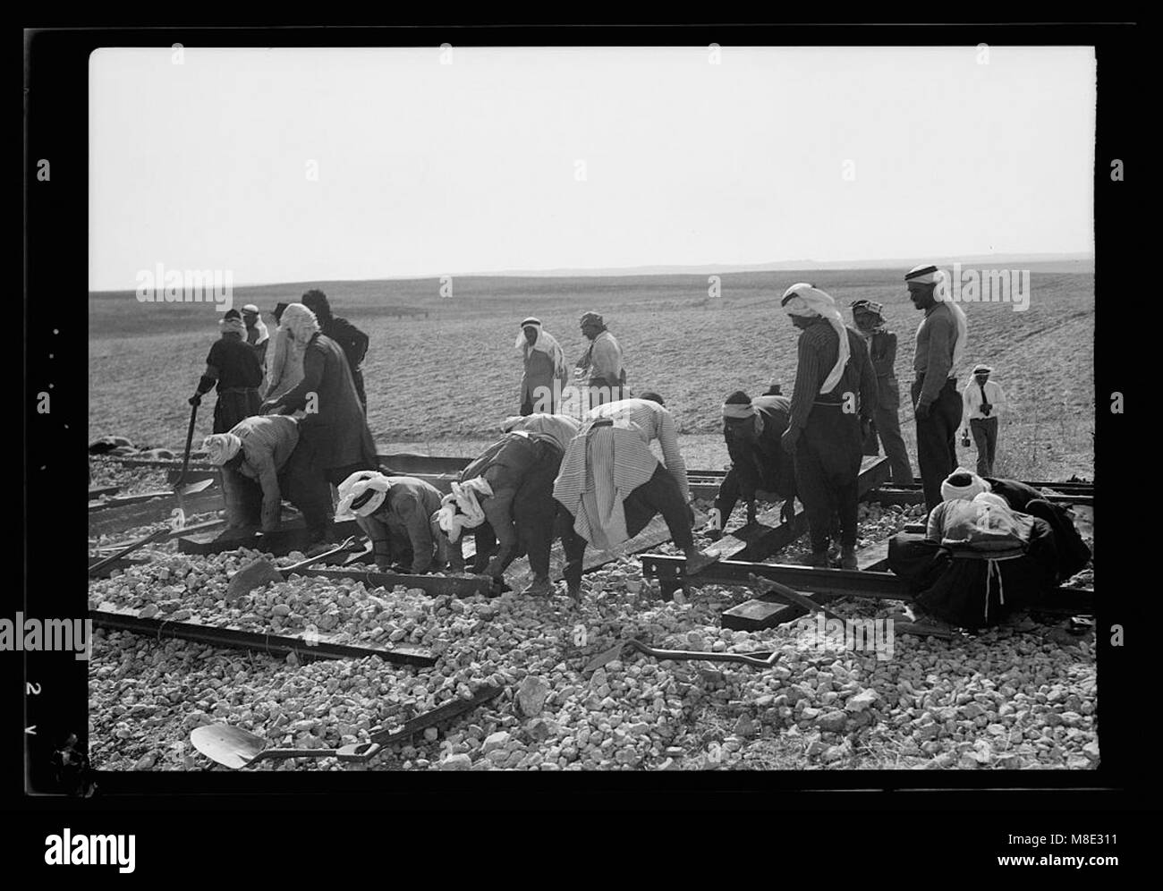 Reparaturen an Lydda-Jerusalem Eisenbahn, Sept. 5, '38 LOC 18677 matpc. Stockfoto