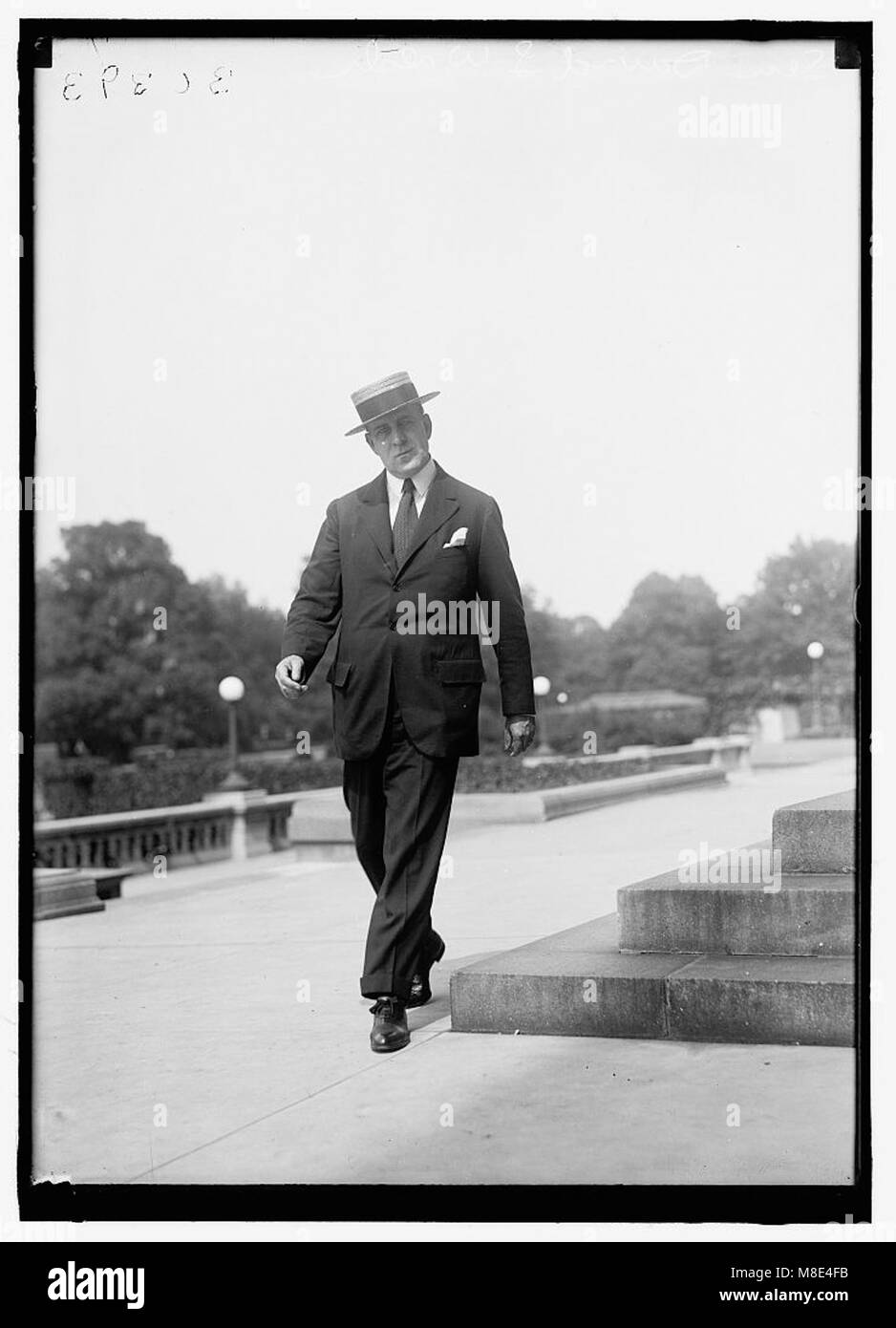 Ein formelles Foto von David L. Walsh, einem Senator aus Massachusetts, der seine politische Karriere im US-Senat während des frühen 20. Jahrhunderts repräsentiert. Stockfoto