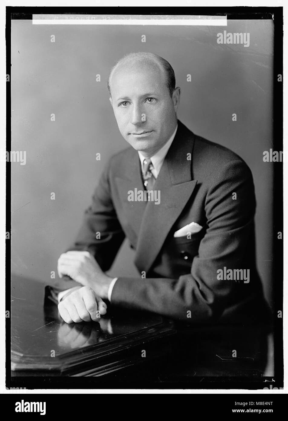 Ein Porträt von Benjamin Blanken, das das Bild eines Individuums aus dem späten 19. Oder frühen 20. Jahrhundert einfängt. Dieses historische Porträt spiegelt die formalen fotografischen Stile der Zeit wider. Stockfoto