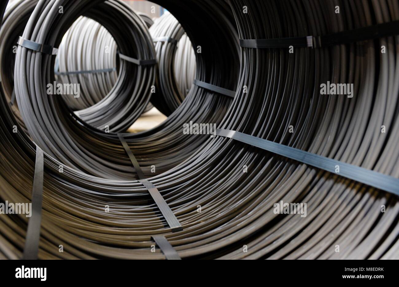Stahl in einem Storage eines Stahlunternehmens, Deutschland, Stadt Osterode, 16. März 2018. Foto: Frank Mai | Nutzung weltweit Stockfoto