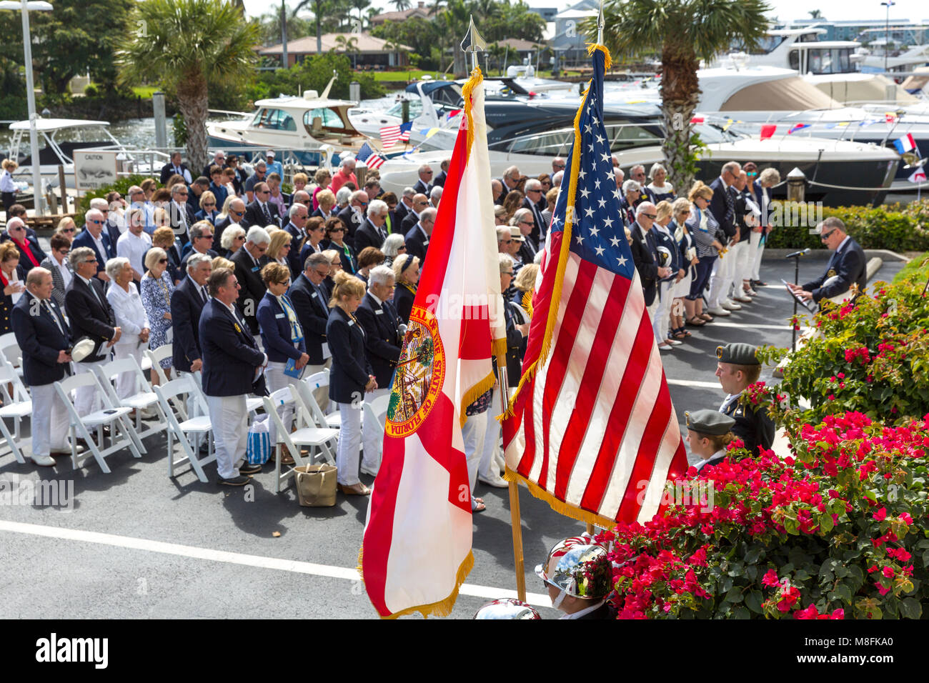 Neapel Segeln und Yacht Club, Flotte Überprüfung und Inbetriebnahme Zeremonie, Naples, Florida, USA Stockfoto
