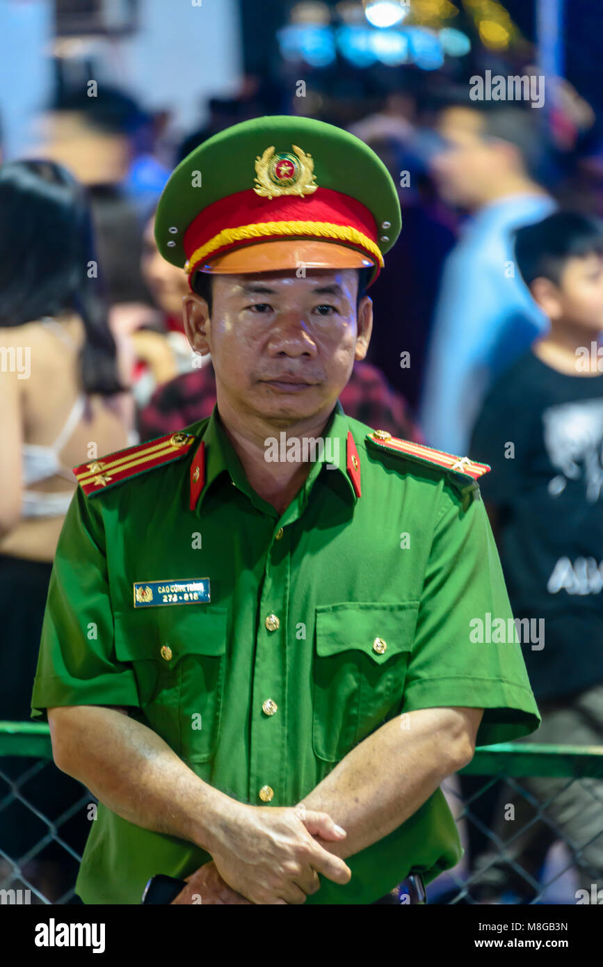 Eine vietnamesische Polizisten, Ho Chi Minh City, Saigon, Vietnam Stockfoto
