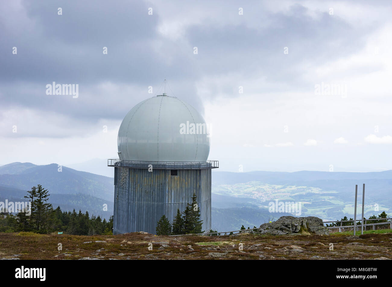 Radar Station am Großen Arber (Großer Arber), Bayerischer Wald, Bayern, Deutschland. Stockfoto
