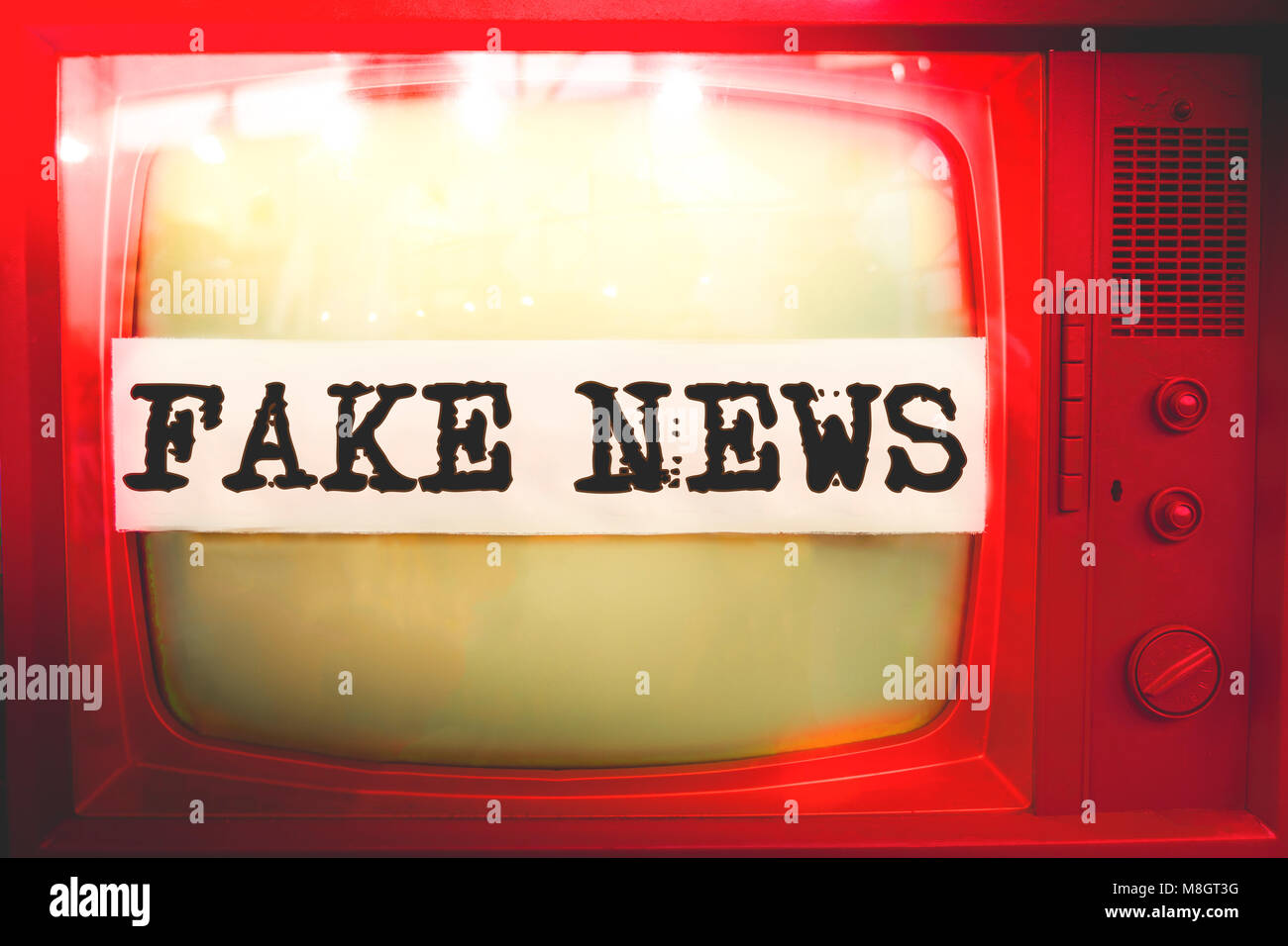 Gefälschte Nachrichten Red Old tv text Vintage Retro Stockfoto