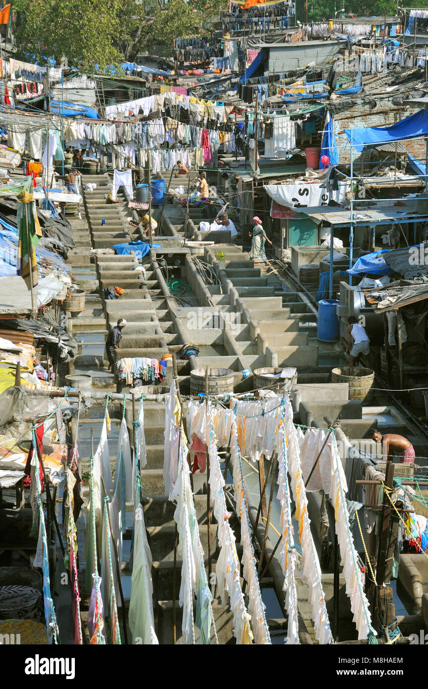 Dhobi Ghats von Mumbai, wo Inder die Wäsche machen. Es ist ein Open air Waschsalon, wo die Scheiben, als Dhobis, saubere Kleidung und Bettwäsche bekannt. Indi Stockfoto
