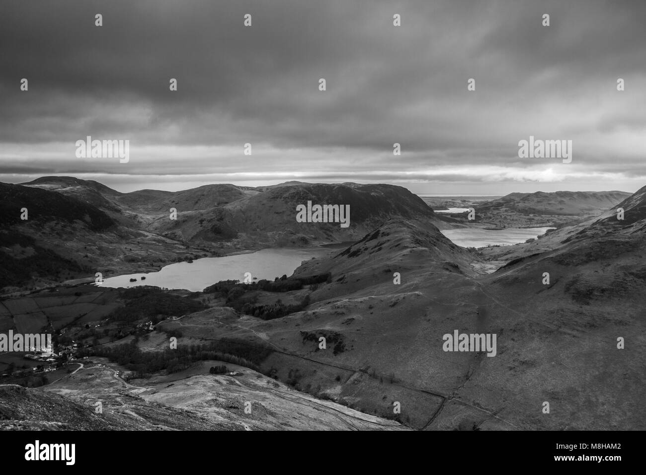 Die buttermere Tal von Robinson auf einem nassen und grauer Tag, Großbritannien Stockfoto