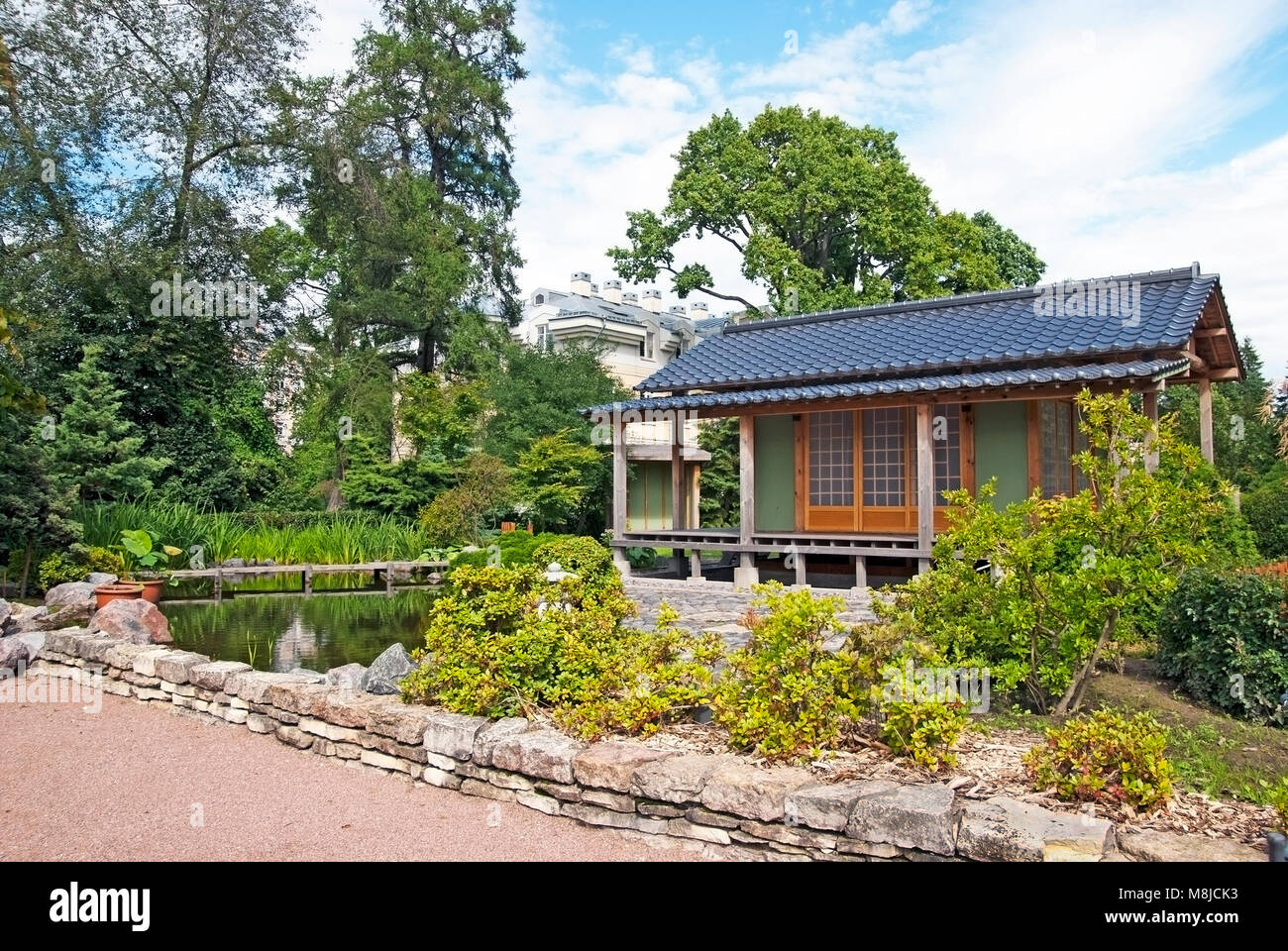 Fragment Der japanische Garten mit Teehaus in Peter der Große Botanische Garten (botanische Gärten der Komarov Botanischen Institut) Stockfoto