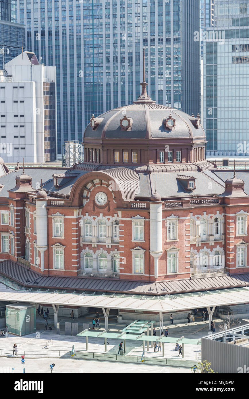 Die Außenseite des Tokyo Station Marunouchi Eingang, Tokio, Tokyo, Japan Stockfoto