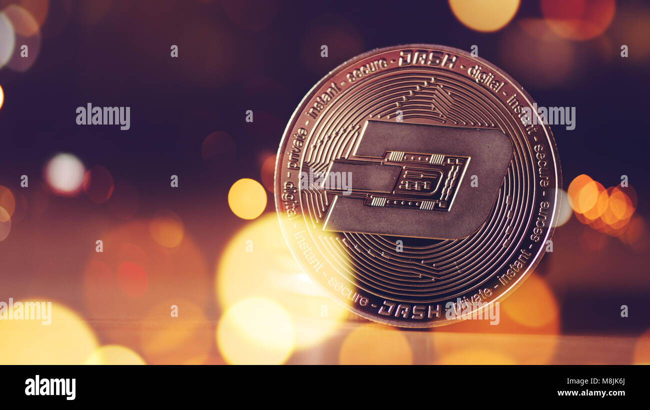 Dash cryptocurrency, blockchain Technologie dezentrale Währung Münze, konzeptionelle Bild mit selektiven Fokus Stockfoto