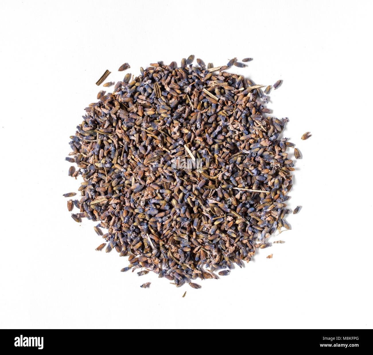 Stapel von Arzneimitteln lavendel Kräuter Blumen auf weißem Hintergrund. Top Stockfoto