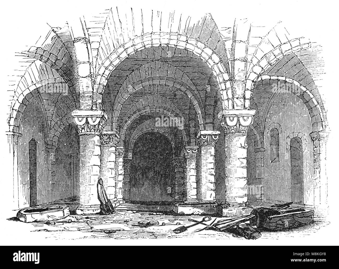 Die Krypta von St. Peter-im-Osten überlebt hat weitgehend unverändert seit seinem Bau im 12. Jahrhundert. Es wurde im romanischen Stil erbaut und verfügt über einen "confessio" am westlichen Ende, für die Darstellung von einem heiligen Relikt bestimmt. Der Raum wird durch zwei Reihen von vier Säulen, die mit runden Bögen verbunden unterteilt, was das Dach in 15 separaten Leiste Gewölben aufgeteilt werden. Oxford, England Stockfoto