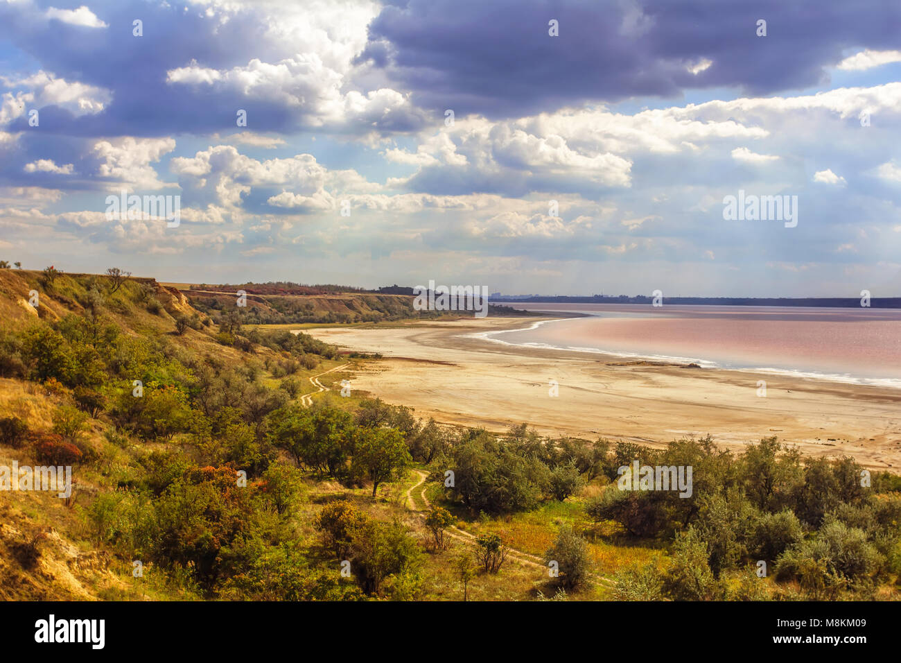 Tal, die Berge und den See Stockfoto